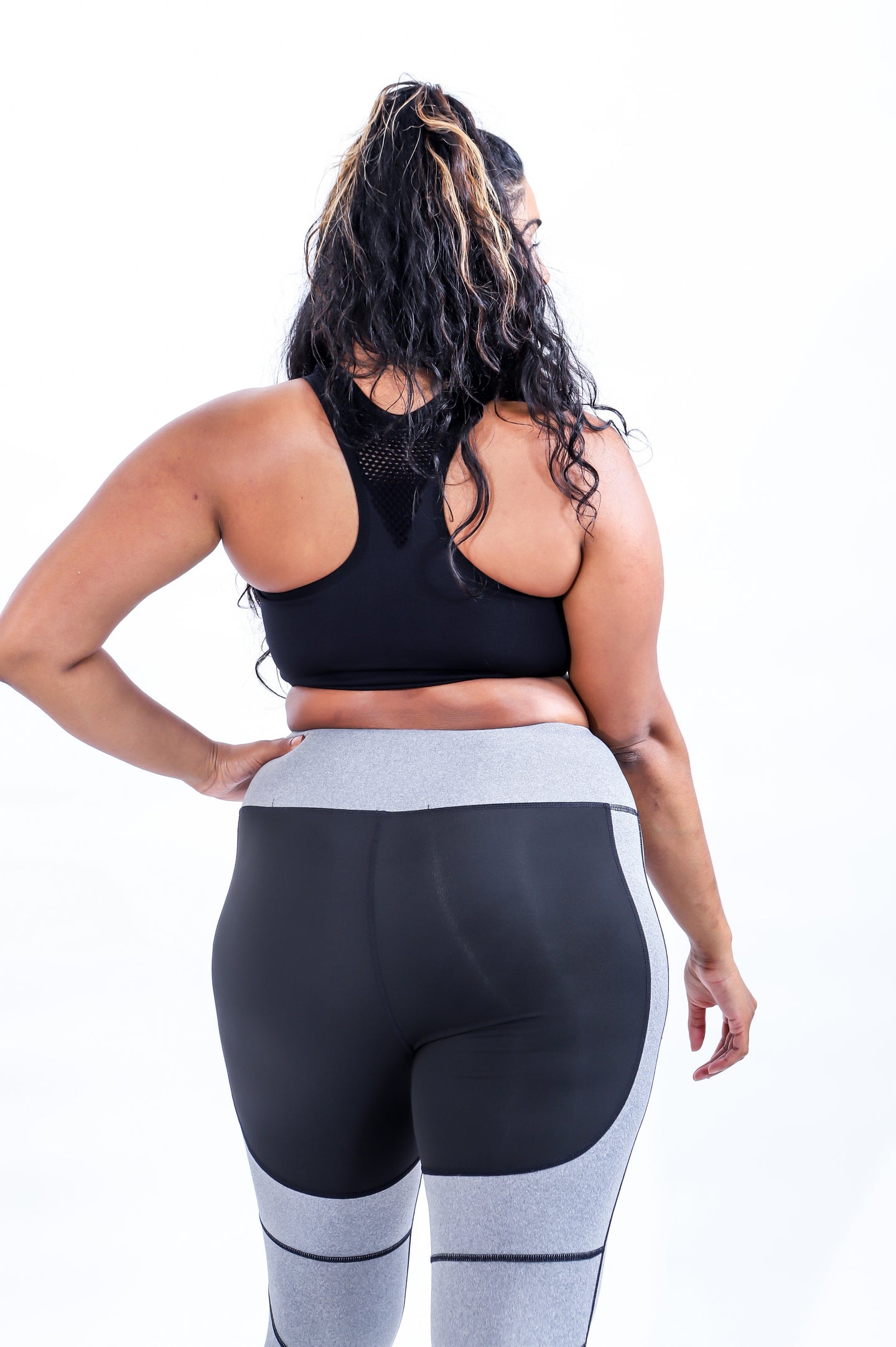 RIHANA SPORTS BRA BLACK